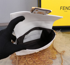 Borsa a mano Fendi Dimensioni: 19*10*4cm