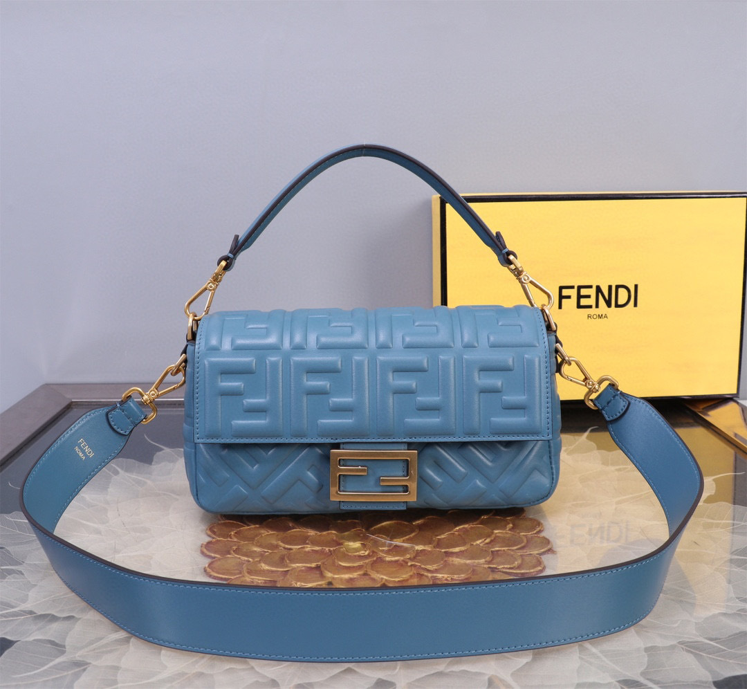 Fendi Handtasche Größe: 20*5*13cm