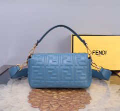 Fendi Handtasche Größe: 20*5*13cm