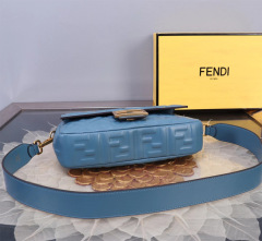 Fendi Handtasche Größe: 20*5*13cm
