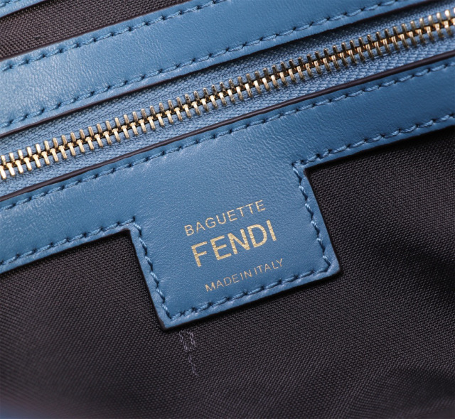 Fendi Handtasche Größe: 20*5*13cm