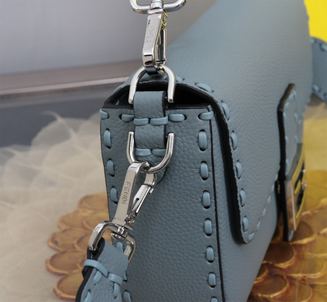 Fendi Handtasche Größe: 20*5*13cm
