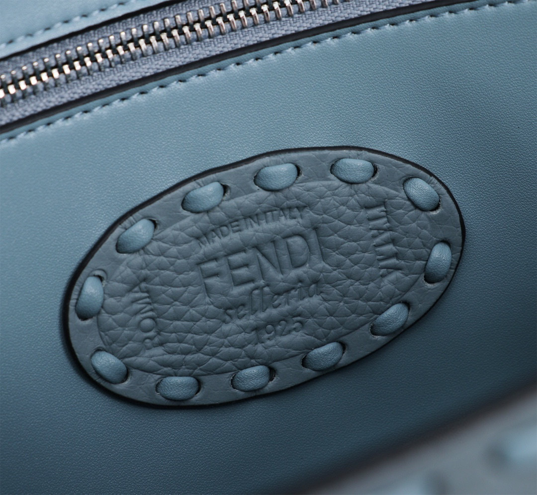 Fendi Handtasche Größe: 20*5*13cm
