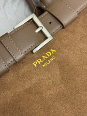 Prada Hand bag Size：32*23*11cm