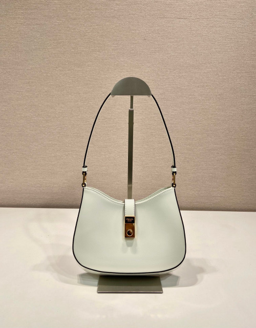Beg Ketiak Prada Saiz：22*18.5*4.5cm