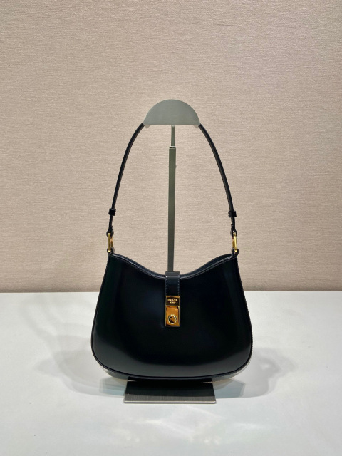 Borsa Prada da ascella Dimensioni: 22*18,5*4,5 cm