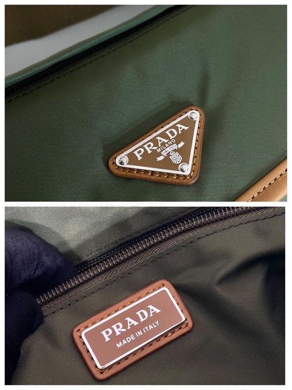Prada Messenger/Kuriertasche Größe: 20 x 19 x 10 cm