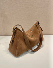 Beg Ketiak Prada Saiz：39*24*12sm