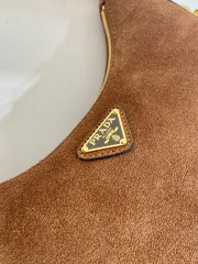 Beg Ketiak Prada Saiz：23*16*6.5cm