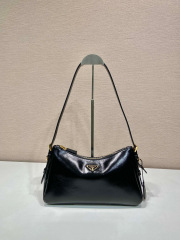 Beg Ketiak Prada Saiz：31*18*10cm