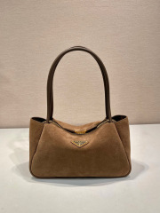 Prada Einzelne Umhängetasche Größe: 28 * 18 * 11 cm