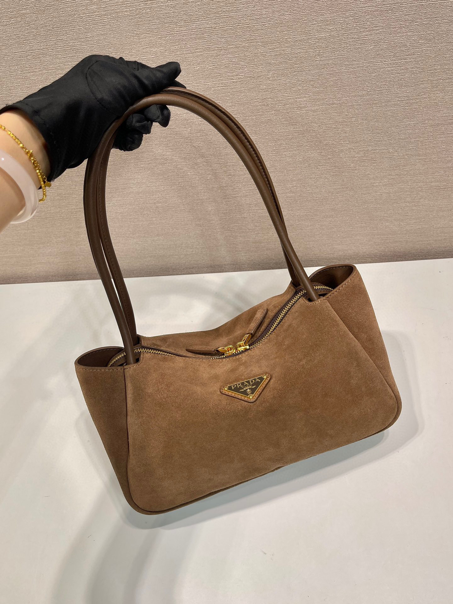Prada Einzelne Umhängetasche Größe: 28 * 18 * 11 cm
