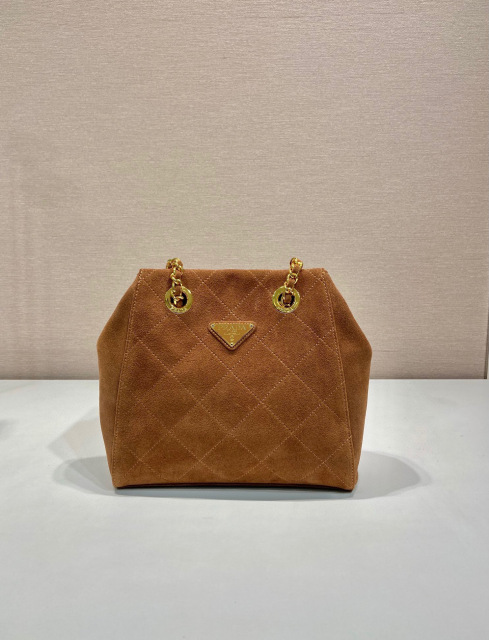 Prada 单肩包 尺寸：24*27*6cm