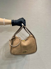 Prada Handtasche Größe: 25 * 18 * 10 cm