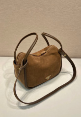 Prada Handtasche Größe: 25 * 18 * 10 cm