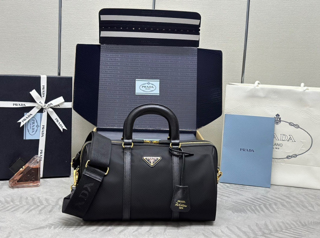 Prada Handtasche Größe: 31 * 17 * 16 cm