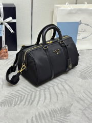 Prada Handtasche Größe: 31 * 17 * 16 cm