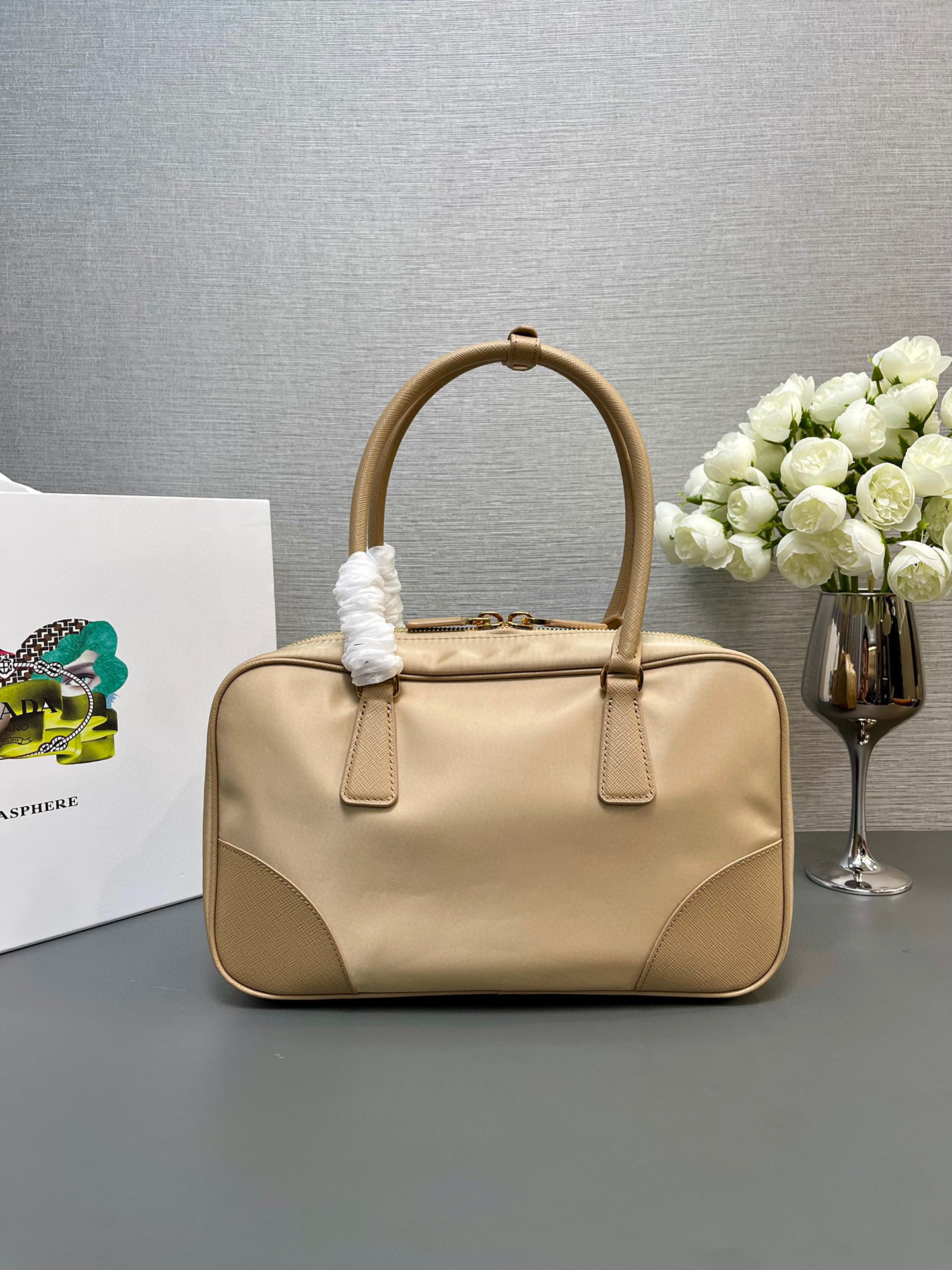 Prada Handtasche Größe: 30 * 17,5 * 9 cm