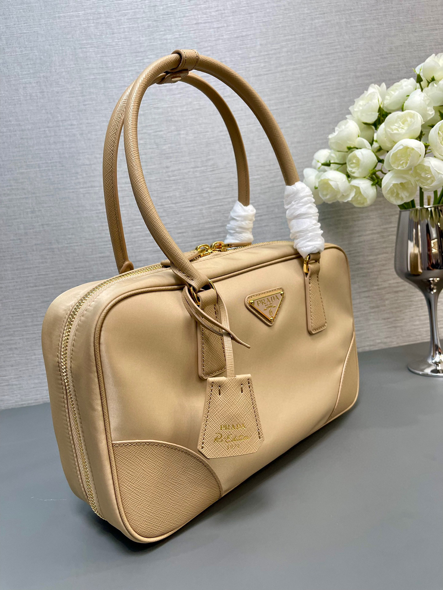 Prada Handtasche Größe: 30 * 17,5 * 9 cm