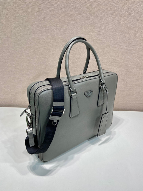 Prada Aktentasche Größe: 38 x 28 x 6,5 cm