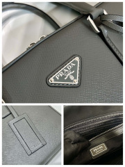 Prada Aktentasche Größe: 38 x 28 x 6,5 cm
