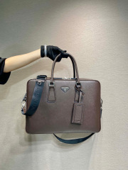 Prada Aktentasche Größe: 38 x 28 x 6,5 cm