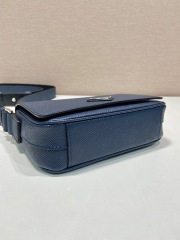 Prada 单肩包 尺寸：19*13*5cm