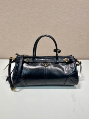 Prada 手袋尺寸：32*15.5*12cm