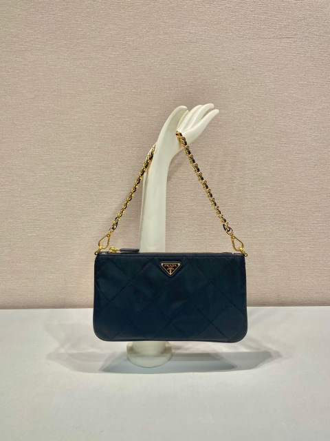Prada Single shoulder bag Saiz：24.5*14.3cm