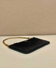 Prada Single shoulder bag Saiz：24.5*14.3cm
