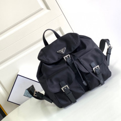 Prada Rucksacktasche Größe: 30 x 32 x 15 cm