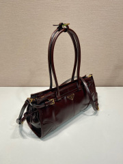 Prada 手袋尺寸：32*15.5*12cm