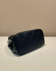 Prada 手袋尺寸：26*17*13.5cm