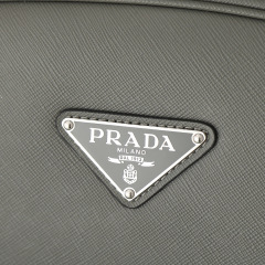 Prada 背包 尺寸：43*30*12.5cm