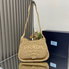Prada 手袋尺寸：33*22*6cm