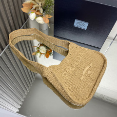Prada 手袋尺寸：33*22*6cm