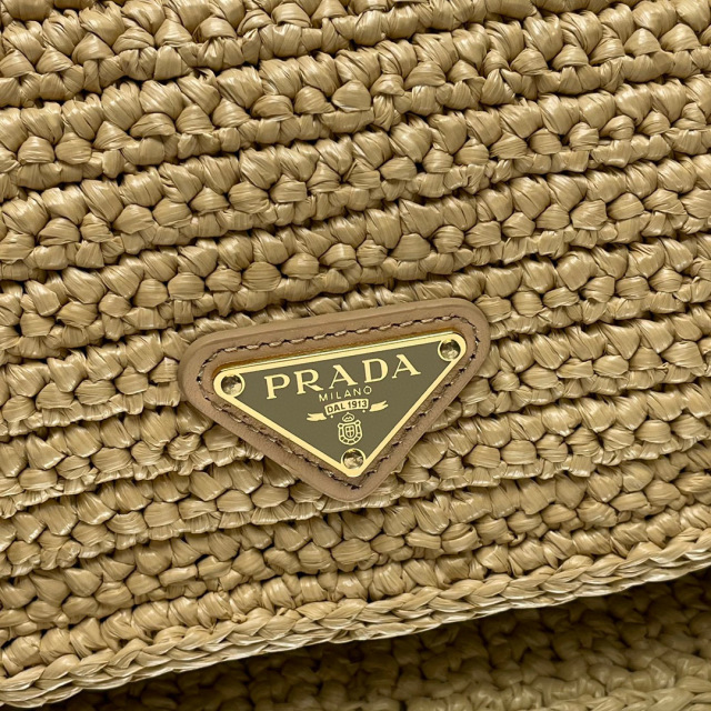 Prada 手袋尺寸：33*22*6cm