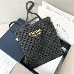 Prada购物袋尺寸：29*26*3cm