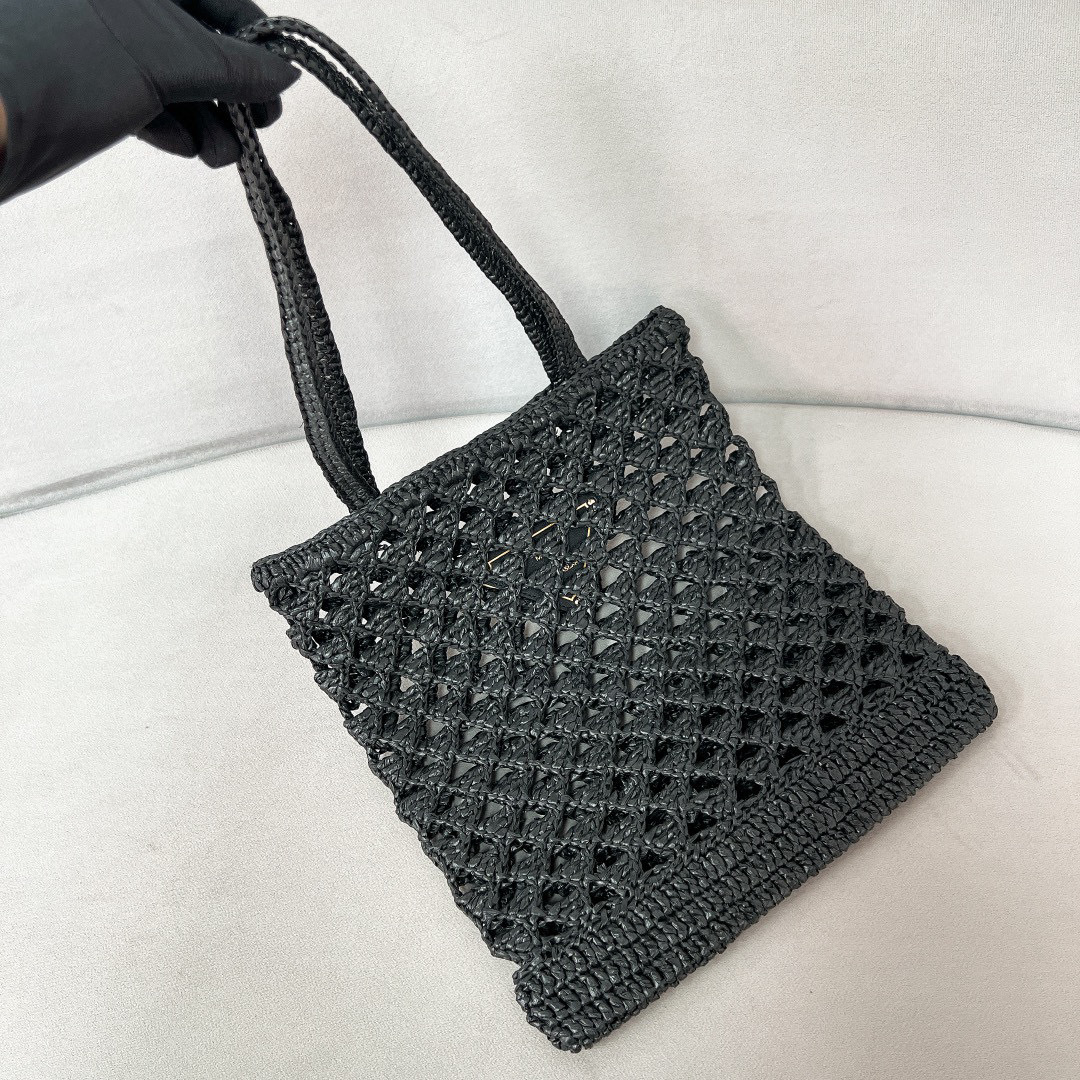 Prada购物袋尺寸：29*26*3cm