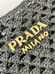 Prada购物袋尺寸：29*26*3cm