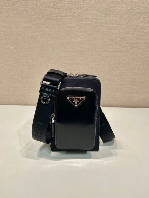Prada Beg bahu tunggal Saiz：11.5*18*5sm