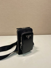 Prada Beg bahu tunggal Saiz：11.5*18*5sm