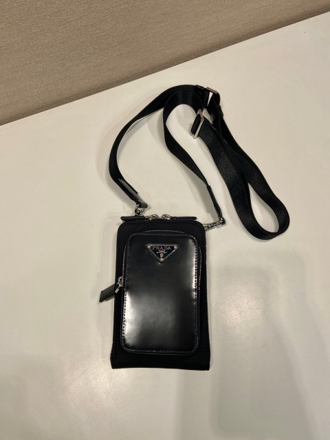 Prada Beg bahu tunggal Saiz：11.5*18*5sm