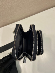 Prada Beg bahu tunggal Saiz：11.5*18*5sm