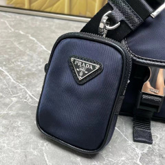 Prada Messenger/Kuriertasche Größe: 22 x 16 x 5 cm