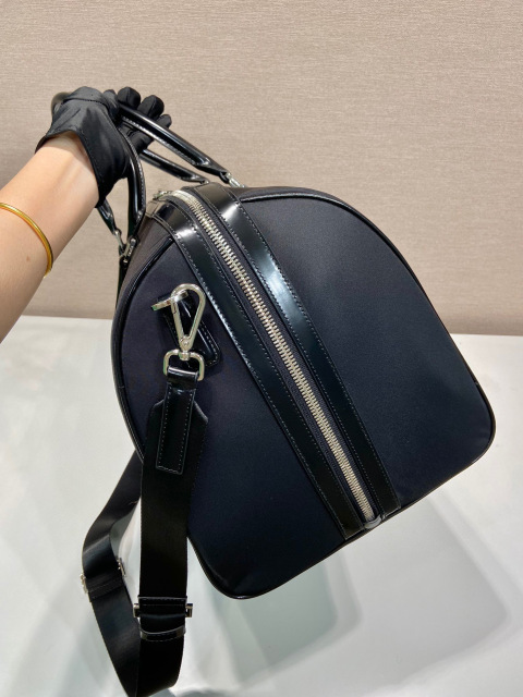 Prada Reisetasche Größe: 50 x 27,5 x 25 cm