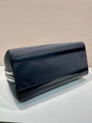 Prada Reisetasche Größe: 50 x 27,5 x 25 cm