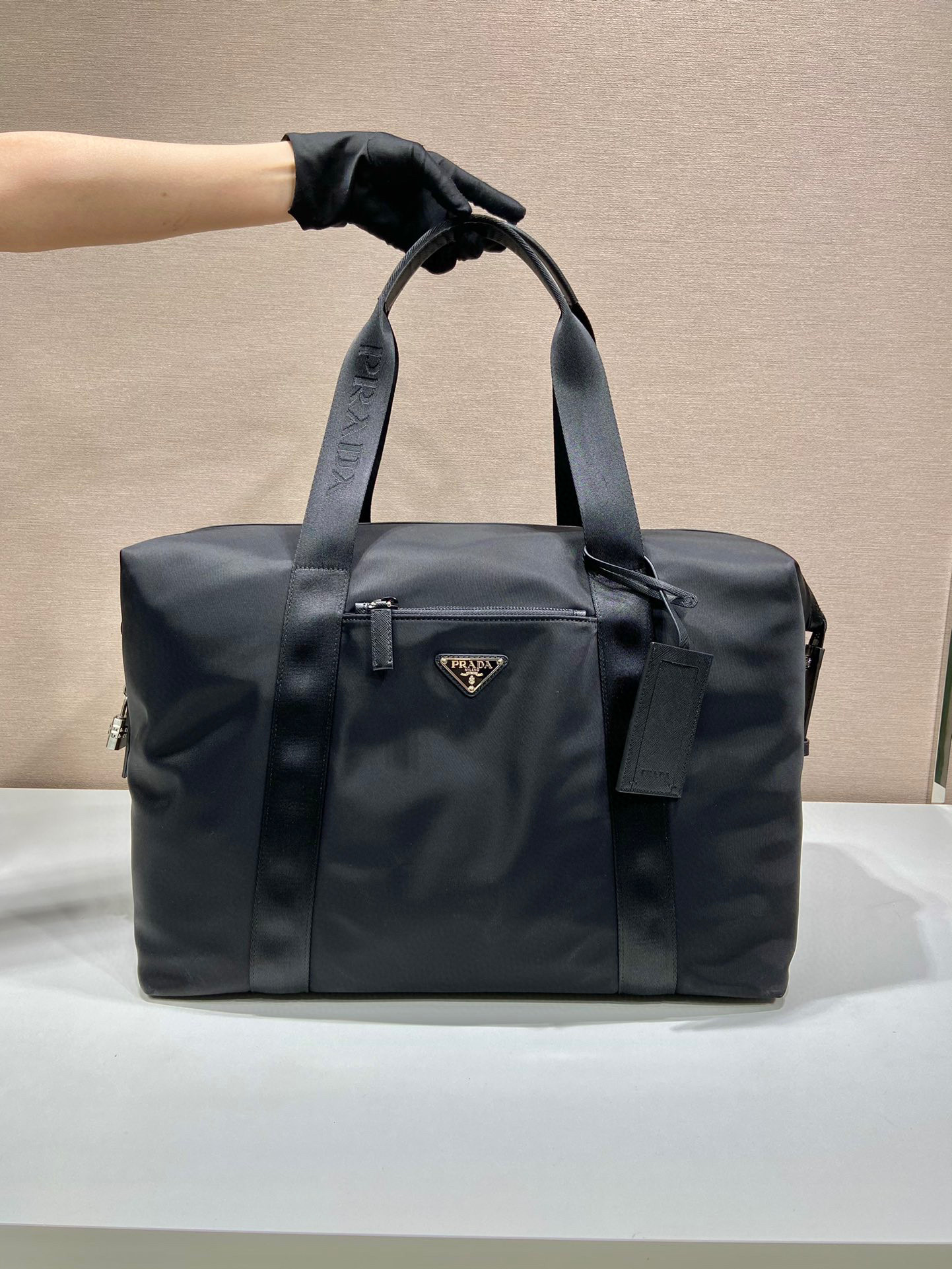 Prada 旅行包 尺寸：44.5*40*24cm