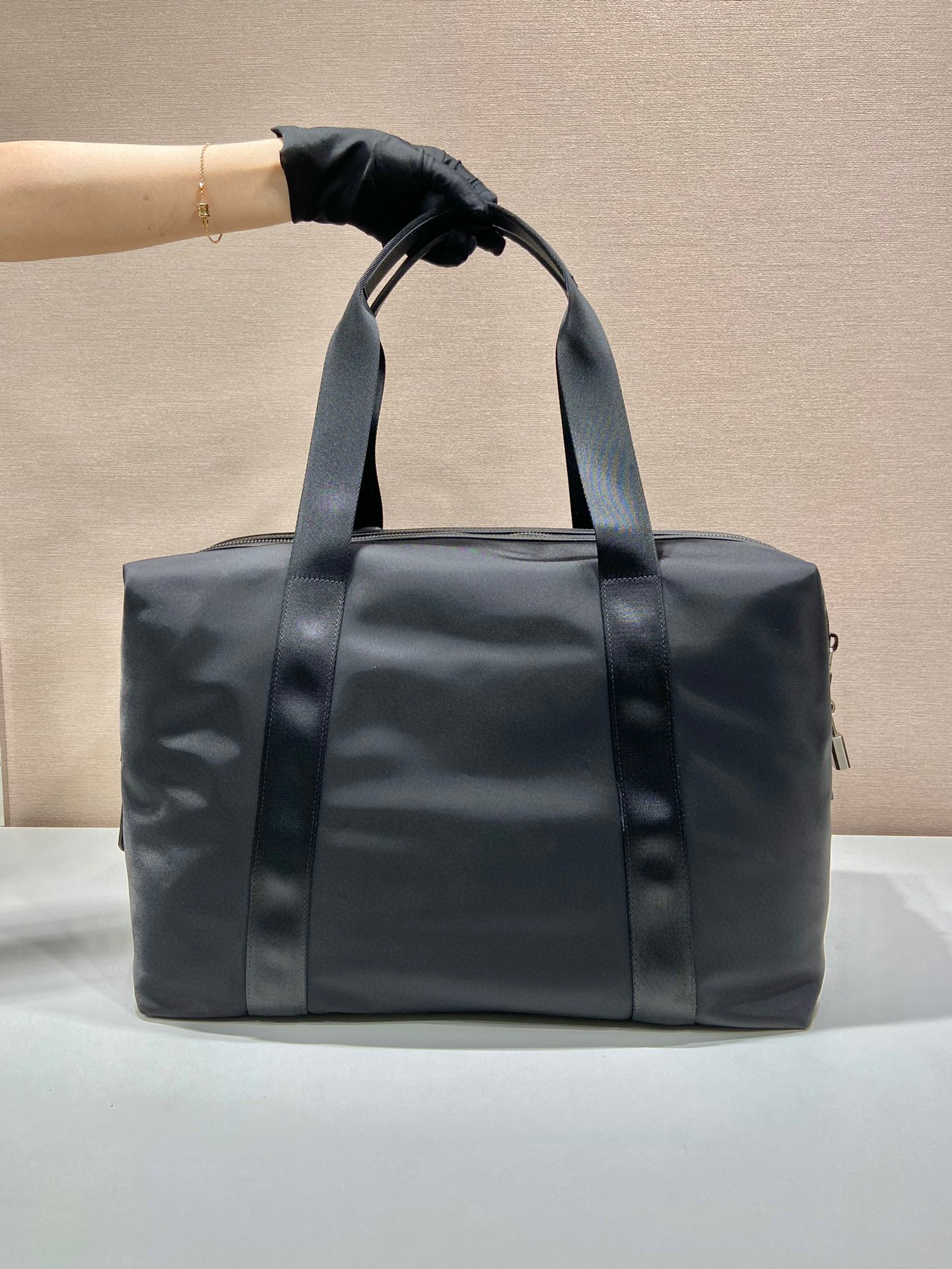 Prada 旅行包 尺寸：44.5*40*24cm