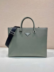Prada 公文包 尺寸：40*30*9cm
